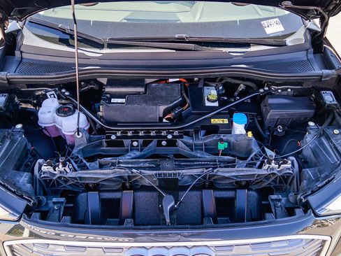 Used 2023 Audi Q4 e-tron Premium Plus w/ Premium Plus image 31