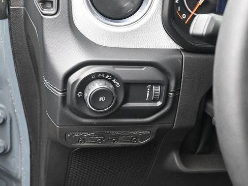 Used 2024 Jeep Wrangler Sahara w/ Technology Group image 33