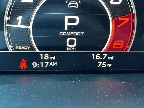 New 2025 Audi RS Q8 performance image 23