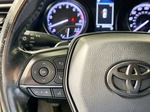 Used 2021 Toyota Camry SE image 18