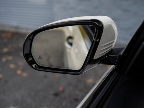 Used 2018 Mercedes-Benz S 560 Sedan w/ AMG Line Exterior image 37