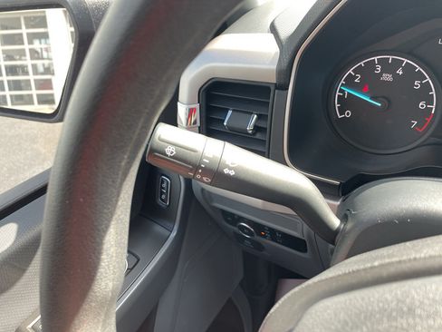 Used 2023 Ford F150 XLT AWD/4WD image 18