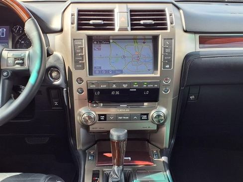Used 2019 Lexus GX 460 Premium AWD/4WD image 8