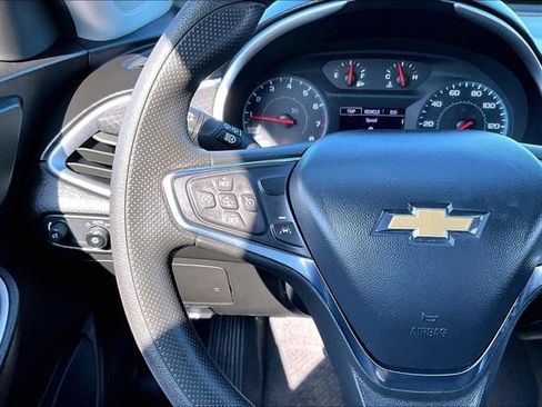 Used 2023 Chevrolet Malibu LT FWD image 11