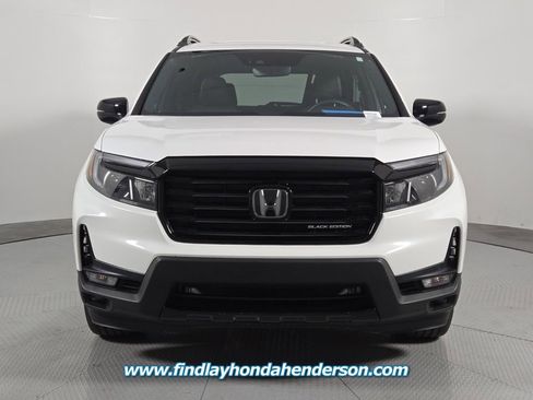 Certified 2024 Honda Passport Black Edition image 8