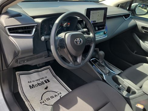 Used 2024 Toyota Corolla LE FWD image 19