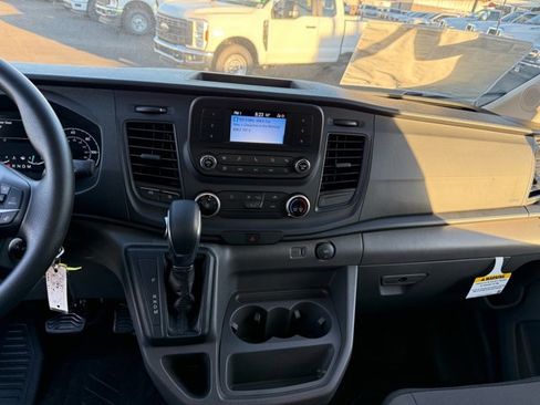 New 2025 Ford Transit 250 148 Medium Roof image 9