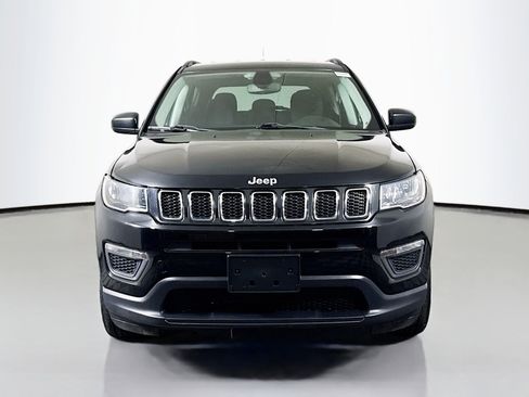 Used 2019 Jeep Compass Sport w/ Cold Weather Group image 2
