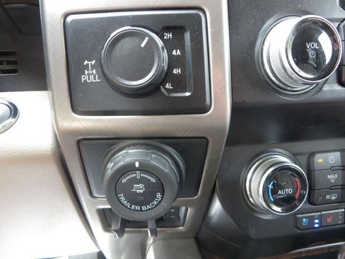 Used 2019 Ford F150 Limited w/ Trailer Tow Package AWD/4WD image 26