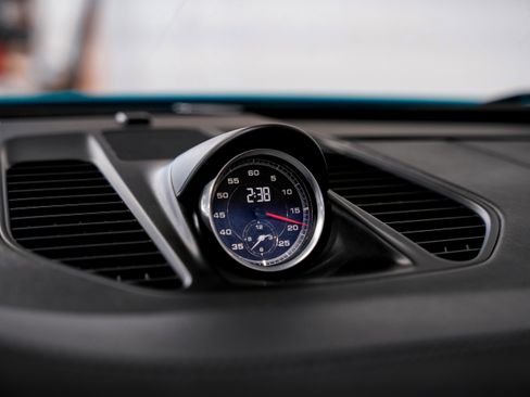 Used 2017 Porsche 911 Targa 4 GTS image 12