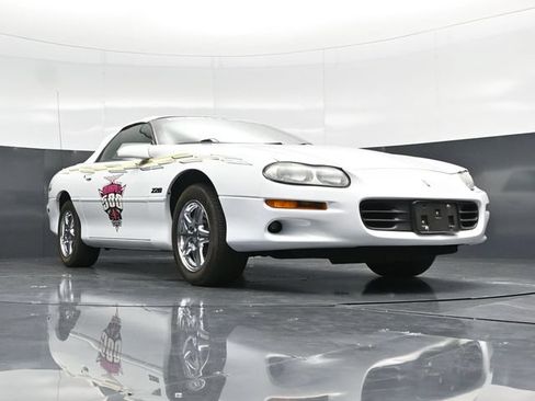 Used 1999 Chevrolet Camaro Z28 RWD image 41