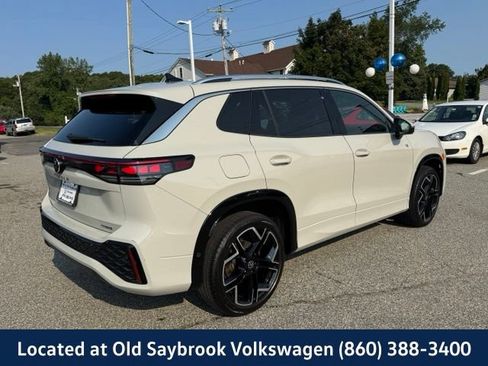Certified 2025 Volkswagen Tiguan SEL R-Line AWD/4WD image 5