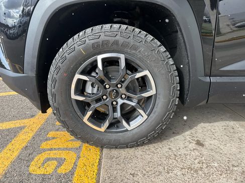 New 2026 Chevrolet Equinox ACTIV w/ Convenience Package III image 7