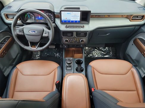 Used 2023 Ford Maverick Lariat w/ Lariat Luxury Package image 15