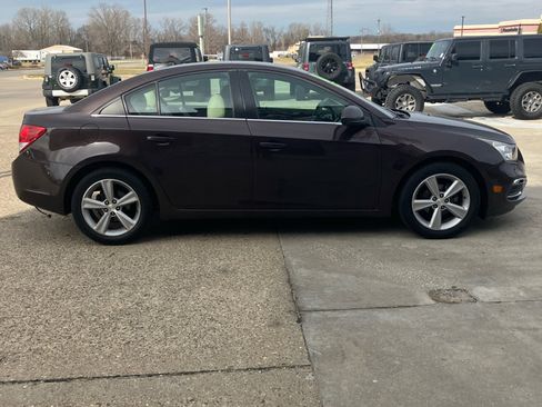Used 2015 Chevrolet Cruze LT w/ Enhanced Safety Package image 5