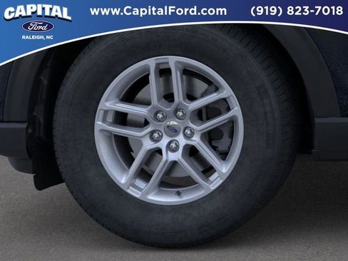 New 2026 Ford Explorer Active AWD/4WD image 19