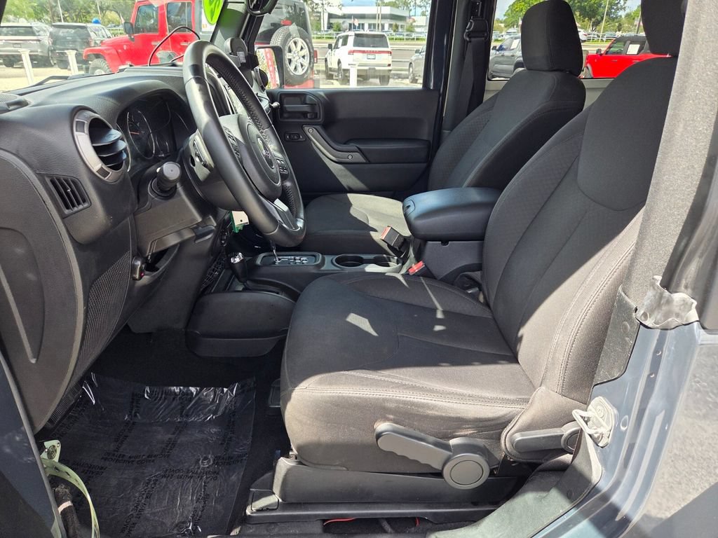 Used 2017 Jeep Wrangler Sport AWD/4WD image 6