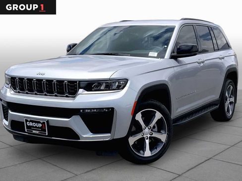 Used 2026 Jeep Grand Cherokee Limited AWD/4WD image 1