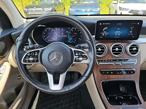 Used 2022 Mercedes-Benz GLC 300 4MATIC image 12