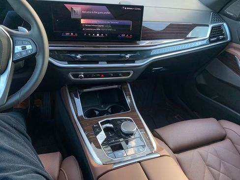 Used 2026 BMW X5 xDrive40i AWD/4WD image 4