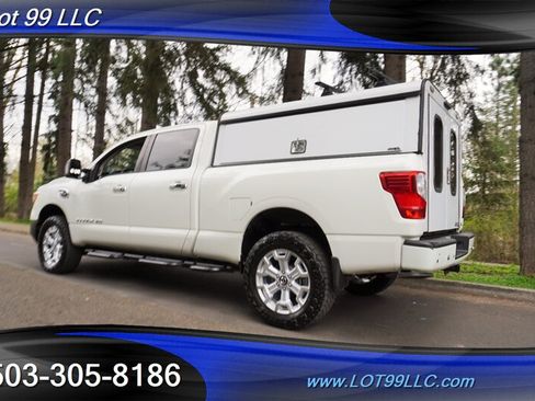 Used 2021 Nissan Titan SV w/ SV Convenience Package AWD/4WD image 11