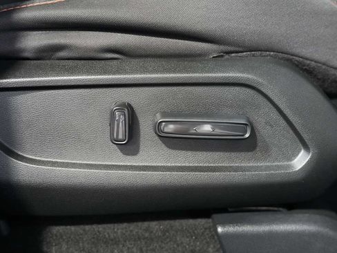 Used 2023 Honda Pilot Sport image 38