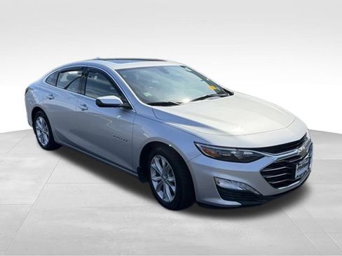 Used 2019 Chevrolet Malibu LT w/ Leather Package FWD image 7