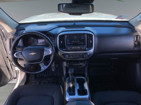 Used 2022 Chevrolet Colorado LT w/ Fleet Safety Package image 10