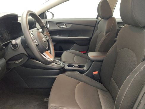 Used 2019 Kia Forte LXS FWD image 17