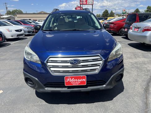 Used 2017 Subaru Outback 2.5i AWD/4WD image 2