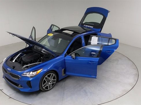 Used 2023 Kia Stinger GT2 image 55