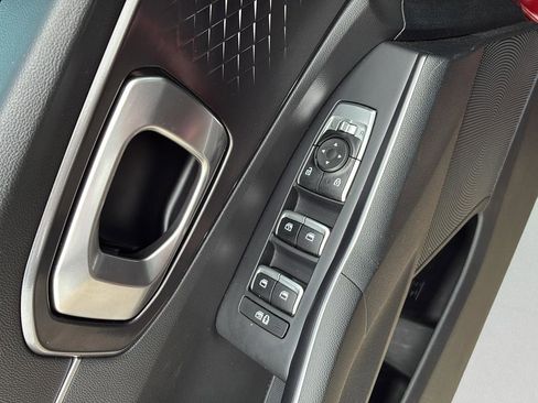 Used 2023 Kia Sorento S image 12