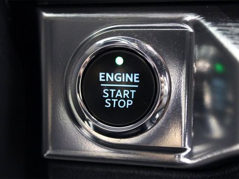 Used 2021 Ford F150 Lariat w/ Equipment Group 502A High image 32