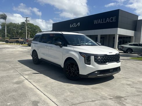New 2026 Kia Carnival SX FWD image 1