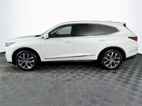 Used 2022 Acura MDX SH-AWD w/ Technology Package image 3