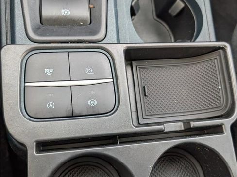 Used 2022 Ford Maverick XLT FWD image 16