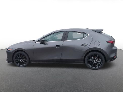 New 2026 MAZDA MAZDA3 Hatchback w/Premium Plus Pkg image 3