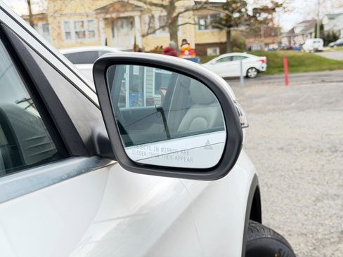 Used 2019 Mercedes-Benz GLC 300 4MATIC image 92