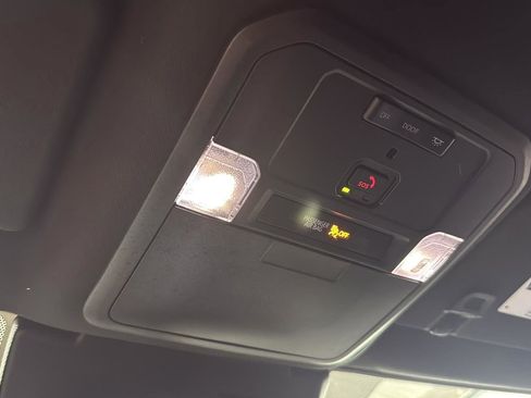 Used 2024 Toyota Tacoma TRD Sport image 23