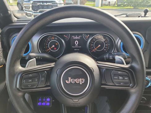 Used 2022 Jeep Wrangler Sport AWD/4WD image 25