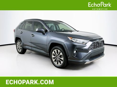 Used 2019 Toyota RAV4 Limited image 1