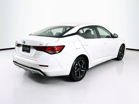 Used 2024 Nissan Sentra SV image 9