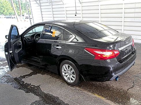Used 2016 Nissan Altima 2.5 S w/ Power Driver Seat Package FWD image 4