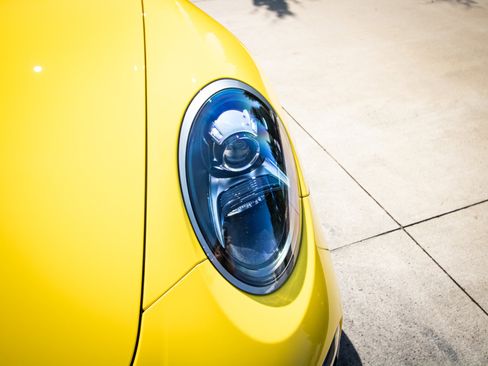 Used 2019 Porsche 911 Carrera GTS image 5