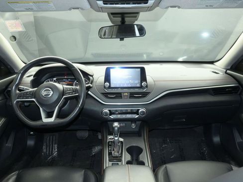 Used 2022 Nissan Altima 2.5 SR w/ Midnight Edition Package AWD/4WD image 21
