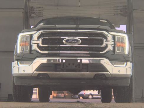 Used 2022 Ford F150 XLT w/ Equipment Group 302A High image 11