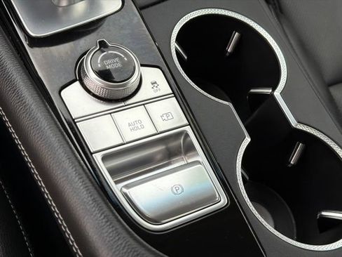Used 2025 Genesis G70 2.5T RWD image 28
