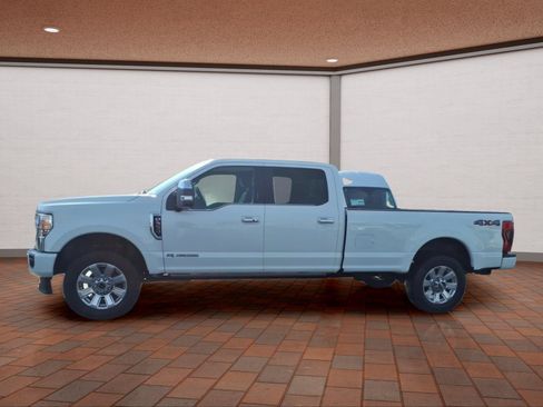 Used 2022 Ford F350 Platinum AWD/4WD image 5