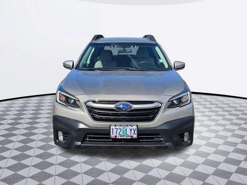 Used 2020 Subaru Outback Premium AWD/4WD image 9