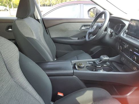 Certified 2022 Nissan Rogue SV AWD/4WD image 19